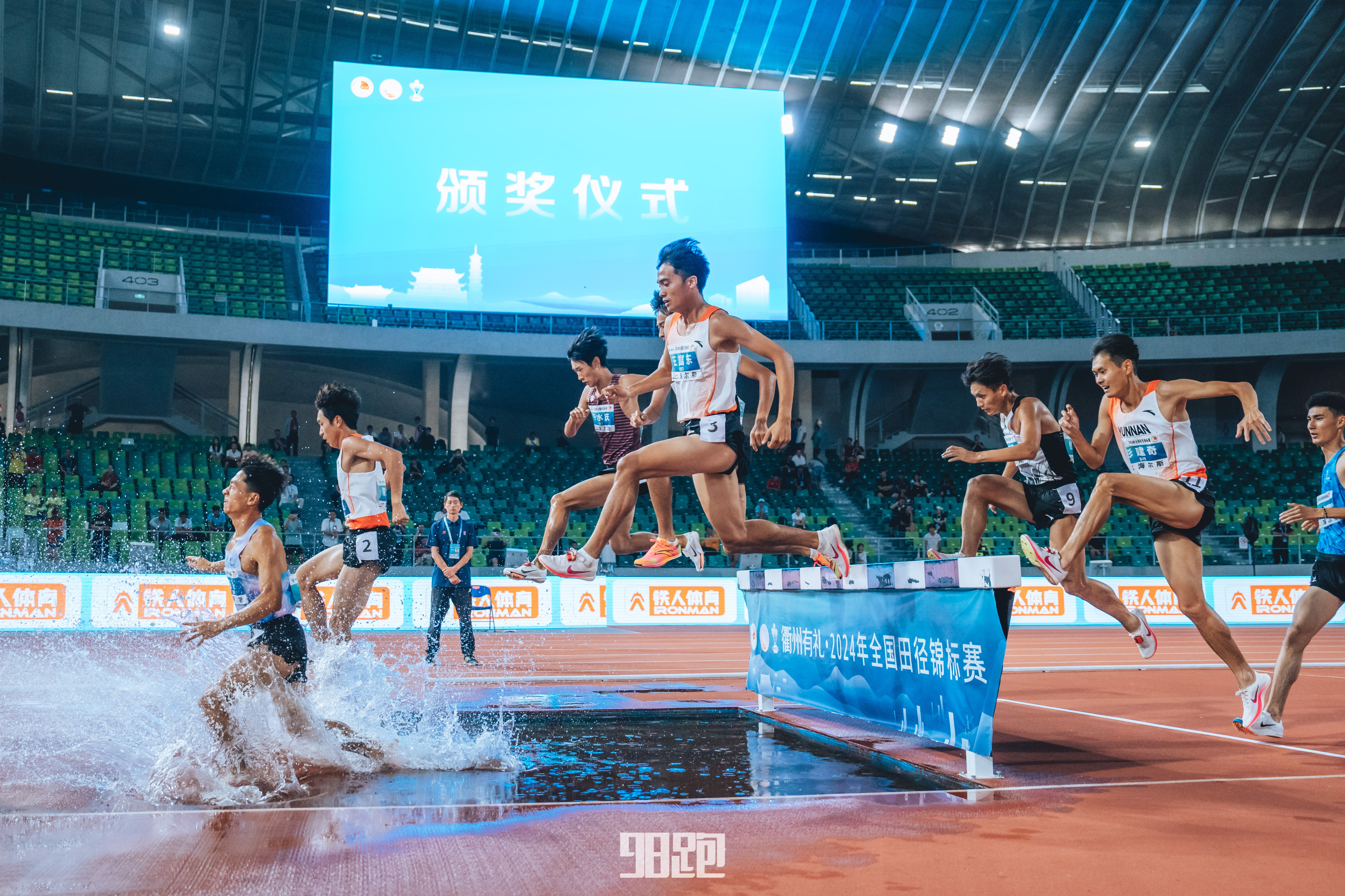 包含田径赛季收官,冠军榜单揭晓的词条 包含田径赛季收官,冠军榜单揭晓的词条